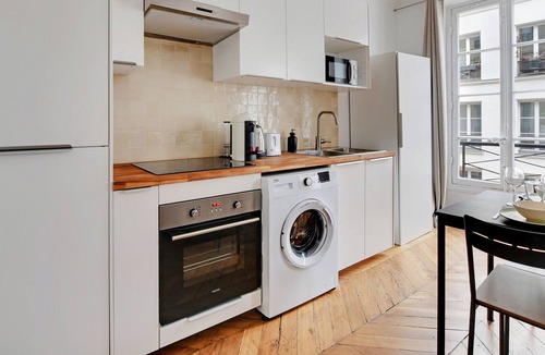 Quartier de la Porte-Saint-Denis Apartment | Charming flat near Grands Boulevards - Mobility lease