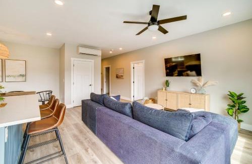Florence House | Charming Florence Home w/Fire Pit & River Views!