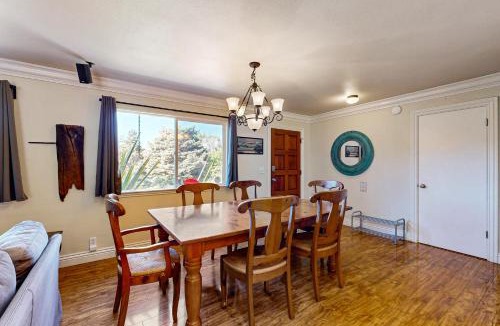 Cleone House | Charming Fort Bragg Home with Ping-Pong & Fire Pit