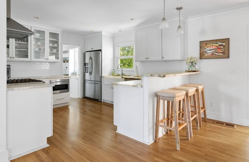 Charleston Cottage | Charming Fort Sumter Cottage