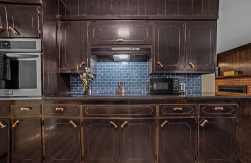 South Tulsa House | Charming Four Bedroom in Tulsa