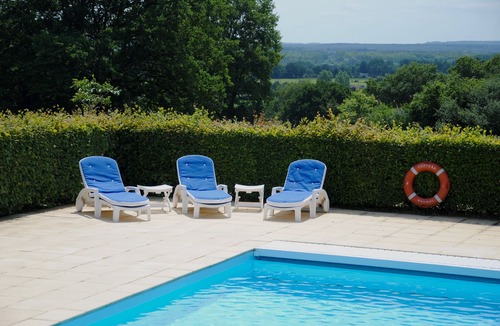 Bazouges-sur-le-Loir House | Charming house*, comfort, quiet, breathtaking view, heated pool