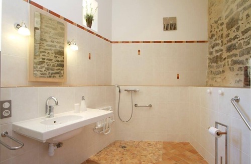Coulonges-sur-l'Autize Cottage | Charming gîte with heated pool and spa near the Marais Poitevin