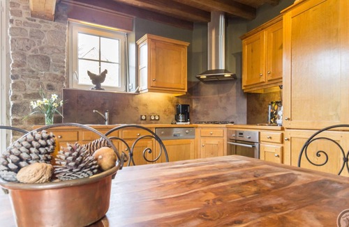 Coulouvray-Boisbenatre Cottage | Charming house with enclosed garden in Coulouvray-Boisbenâtre