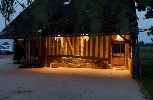 Saint-Julien-le-Faucon House | Charming Gîte La Grangette with Private Terrace, Garden, and Wi-Fi