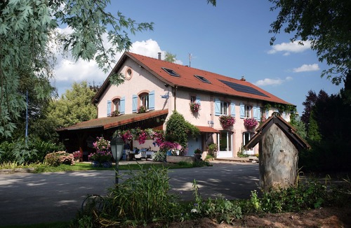 Provencheres-sur-Fave Cottage | Charming gîte in an old Vosges farmhouse isolated from the village