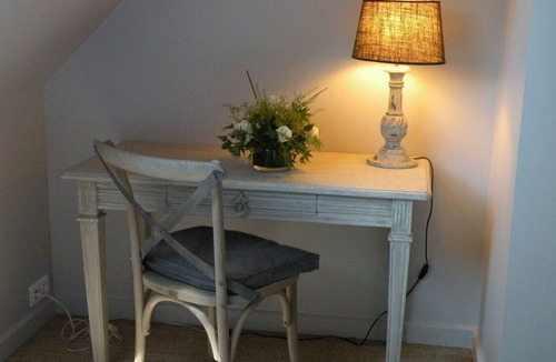 Sainghin-en-Melantois House | Charming cottages with private garden in the middle of a park