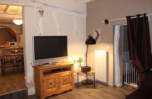 Saint-Eloi-de-Fourques Cottage | Charming Cottage 6 people with indoor Spa and outdoor pool