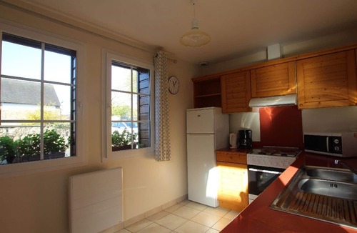 St-Aubin-des-Preaux Cottage | Charming house in Saint-Aubin-des-Préaux with private garden