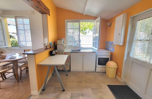 Saint-Brevin-les-Pins House | Charming 40s Beach House near Ocean, Shops & Activities