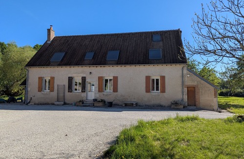 Saint-Firmin-sur-Loire Cottage | Charming forest lodge: 4/6 ppl, nature, relaxation, parking, pet-friendly