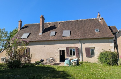 Saint-Firmin-sur-Loire Cottage | Charming forest lodge: 4/6 ppl, nature, relaxation, parking, pet-friendly
