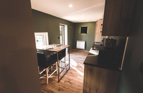 Saint-Gilles-de-Cretot Ski Chalet | Charming cottage, unusual chalet