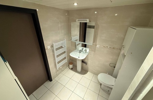 Saint-Martin-d'Uriage Apartment | Charming studio just a stone's throw from the thermal baths