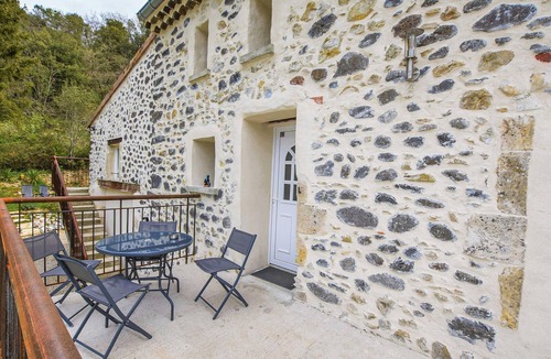 Meysse Apartment | Charming cottage in the middle of nature.