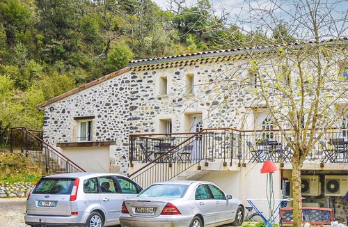 Meysse Apartment | Charming cottage in the middle of nature.