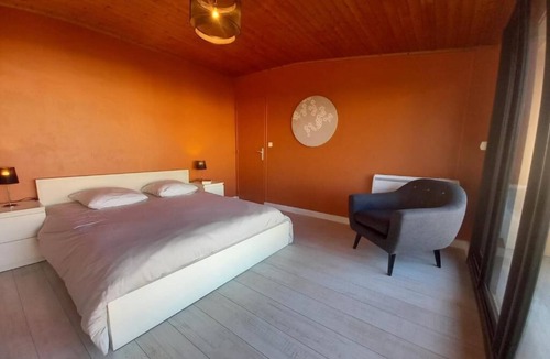 Saint-Michel-Chef-Chef Apartment | Charming apartment 15 minutes walk from the beach
