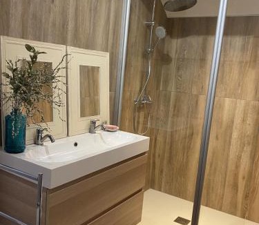 Sainte-Reine-de-Bretagne House | Charming little house