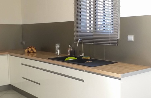 Saint-Hilaire-de-Brethmas Villa | Charming villa in a green setting