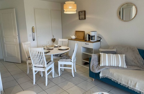 Bourgenay Apartment | Charming Port Bourgenay apartment