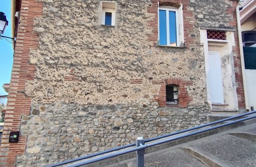 Villeneuve-de-la-Raho House | Charming Stone House Retreat: Your Tranquil Haven