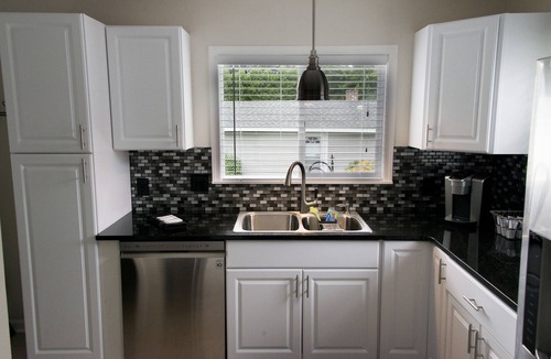 Yakima House | Charming Franklin Park Home