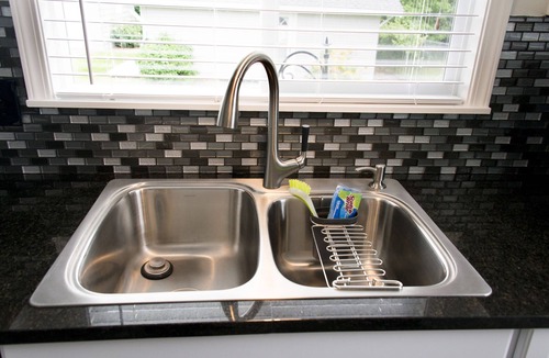 Yakima House | Charming Franklin Park Home