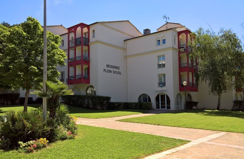 Lamalou-les-Bains Apartment | charming free wifi studio, 10 minutes from the thermal baths