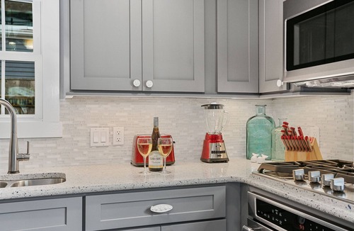 Provincetown Cottage | Charming Freestanding West End Cottage