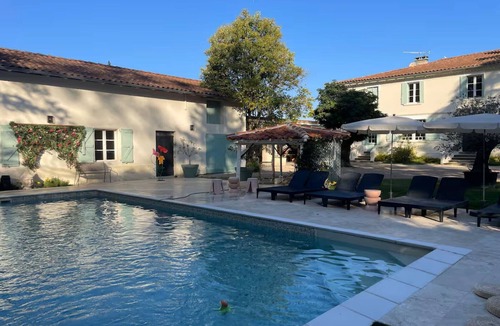 Barry-d'Islemade House | Charming French Countryside Escape with Pool