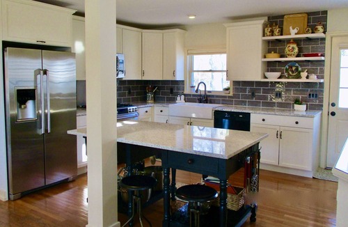 East Marion House | Charming French Country waterfront, Bay Beach. Hot tub! New rates & Discounts!