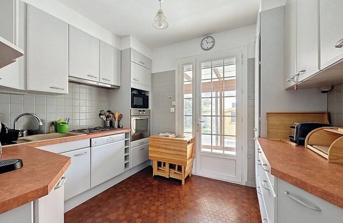 Bernieres-sur-Mer Cottage | Charming fully-equipped house 50 m from the beach for 2 to 6 people
