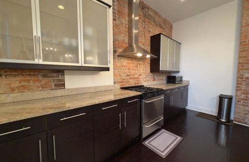 Mansion Hill House | Charming Full-House Conveniently-Located