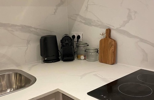 Cenon Apartment | Charming fully-equipped studio downtown