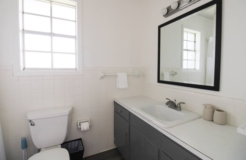 Houma House | Charming, Fully Furnished 4-Bedroom House w/WiFi, AC, & a Spacious Backyard