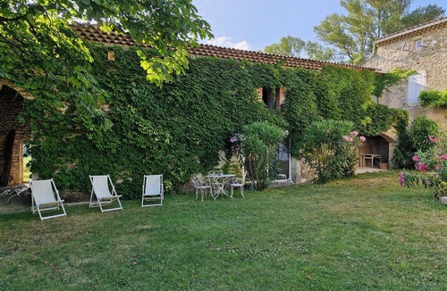 Roynac Apartment | Charming gîte Drôme Provençale