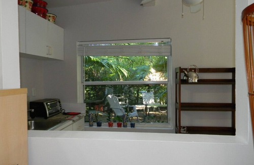 East Little Havana Cottage | Charming Garden Cottage Close To The City Center, Health District & Wynwood
