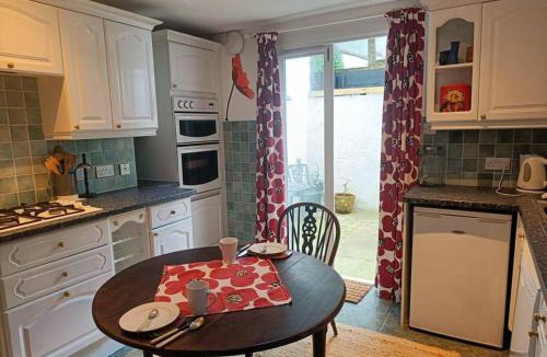 Gravesend Apartment | Charming Garden Flat