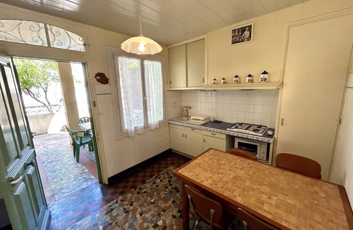 Plage d'Argeles Apartment | Charming Garden-Level T3, 50m Beach, Private Parking