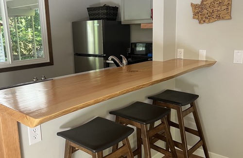 Geneva House | Charming Geneva Bungalow