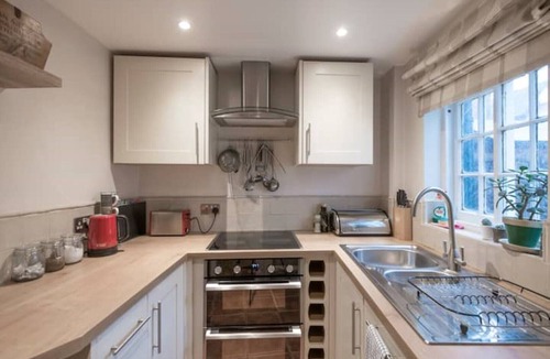 Bury St Edmunds Cottage | Charming Georgian flint cottage