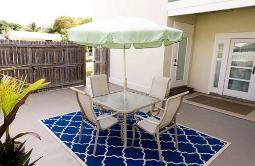 Parker Ridge Apartment | Charming Getaway Nest ❤ Pillow-Top Bed ❤ Super Clean