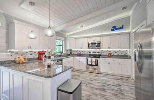 Tarpon Springs House | Charming Getaway w/Heated Pool Oasis - Less Than 2 Miles to the Sand
