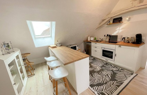 Chambourg-sur-Indre Cottage | Charming Gîte with Private Garden, EV Charger, Near Loire Castles and Loches