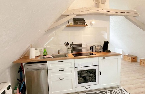 Chambourg-sur-Indre Cottage | Charming Gîte with Private Garden, EV Charger, Near Loire Castles and Loches