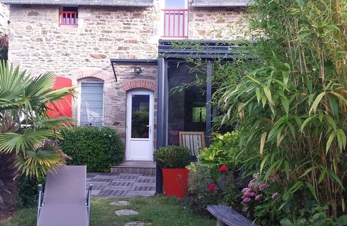 Saint-Meloir-des-Ondes House | Charming gite in the Bay of Mont Saint Michel