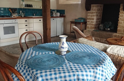 Evran House | Charming gîte. 30 min from the sea. Bird sanctuary