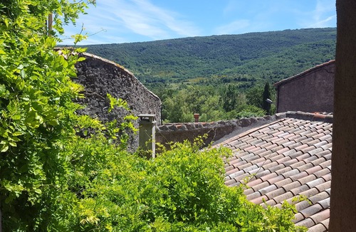 Camps-sur-l'Agly House | Charming gite in the heart of the cathar castles