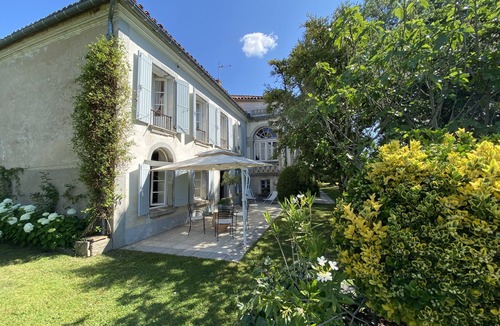 Marssac-sur-Tarn House | CHARMING GITE ON THE TARN WITH PADDLE AND PEDALO