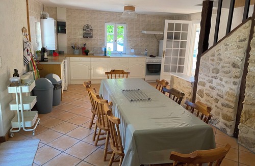 Saint-Juvat Cottage | Charming gîte in a green setting, with swimming pool.
